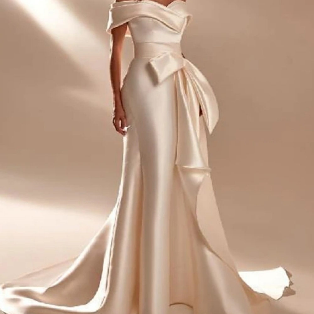 Women's dress
